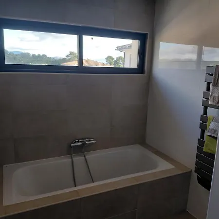 Moderne Avec Piscine, 4 * Montferrier-sur-Lez