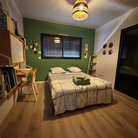 Moderne Avec Piscine, 4 *